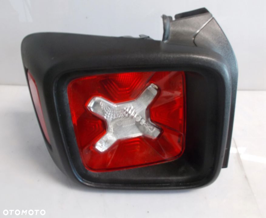 LAMPA TYŁ PRAWA JEEP RENEGADE