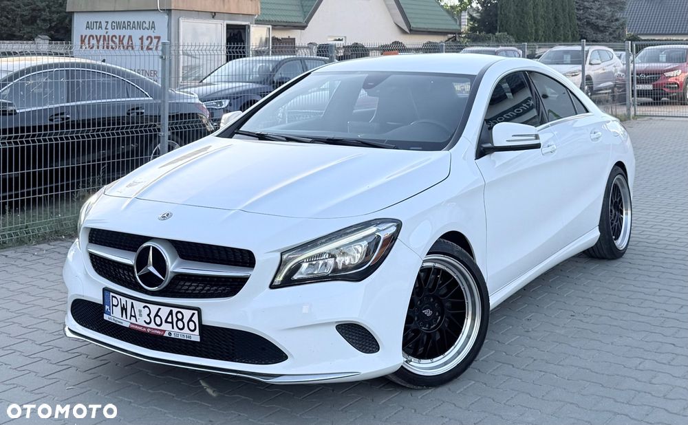 Mercedes-Benz CLA - 12