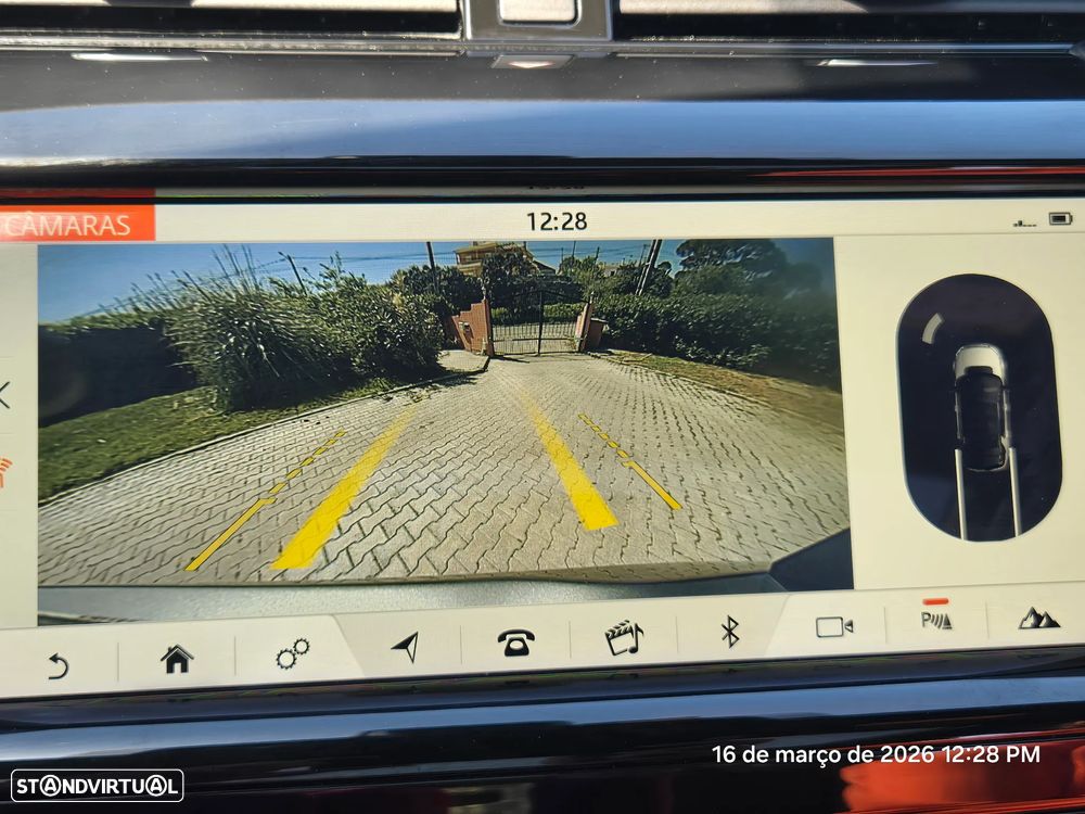 Land Rover Discovery Sport - 26