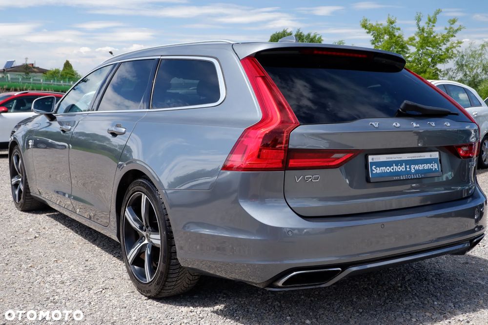 Volvo V90 T5 R-Design - 34