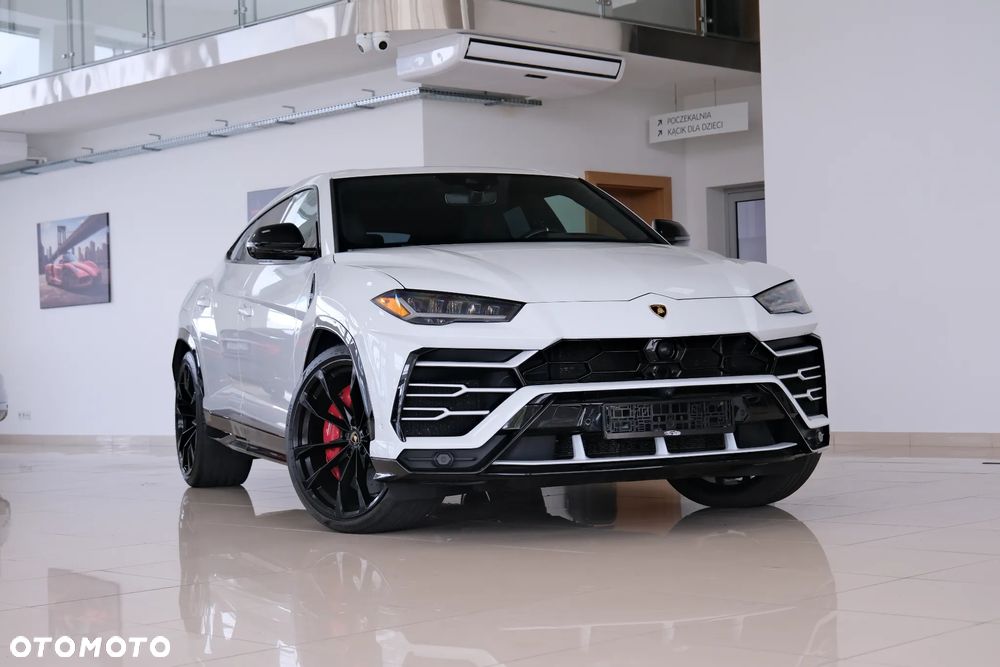 Lamborghini Urus - 1