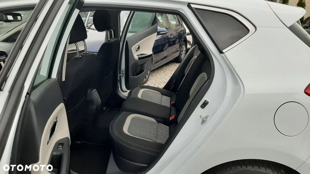 Kia Ceed 1.4 Business Line - 18