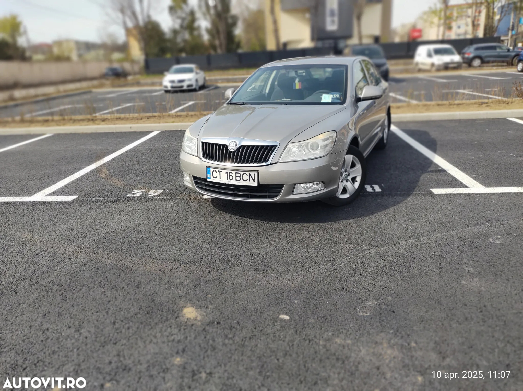 Skoda Octavia 1.6 MPI Ambiente - 8