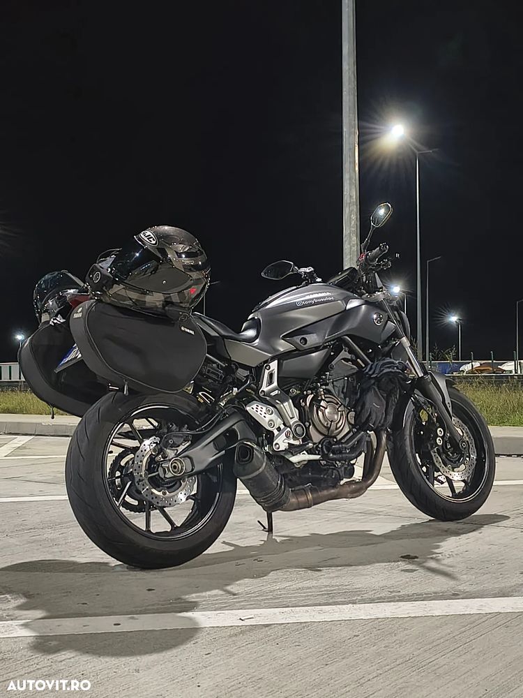 Yamaha MT-07 - 2