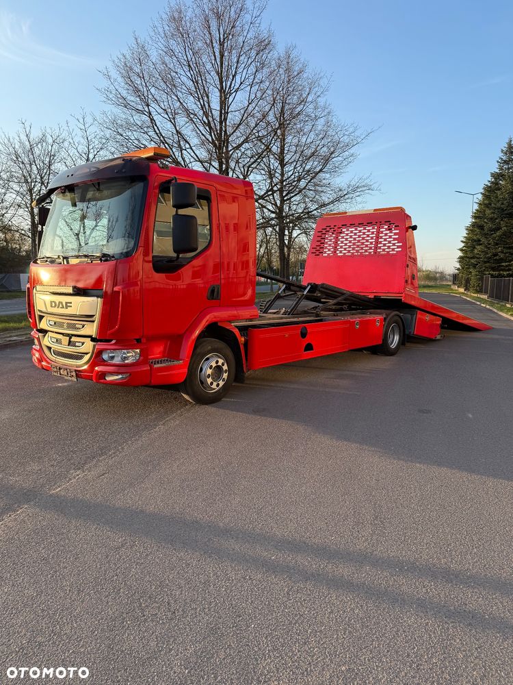 DAF LF 210 Pomoc drogowa laweta holownik widelec platforma hydrauliczna - 25