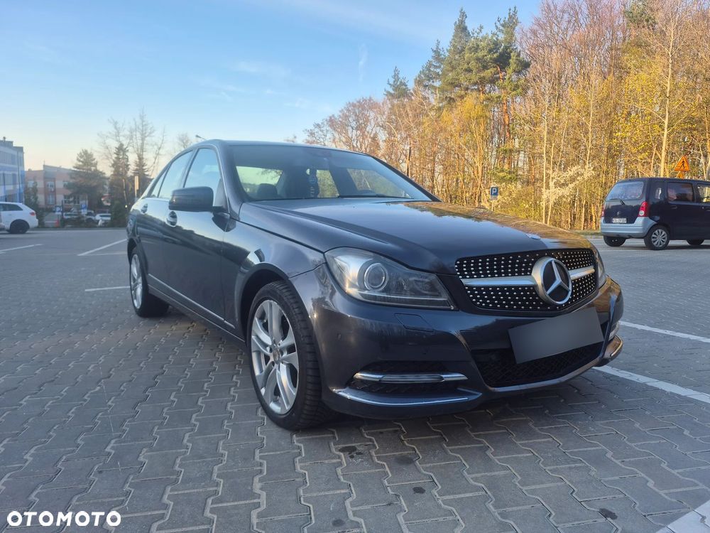 Mercedes-Benz Klasa C 180 (BlueEFFICIENCY) 7G-TRONIC Avantgarde - 3
