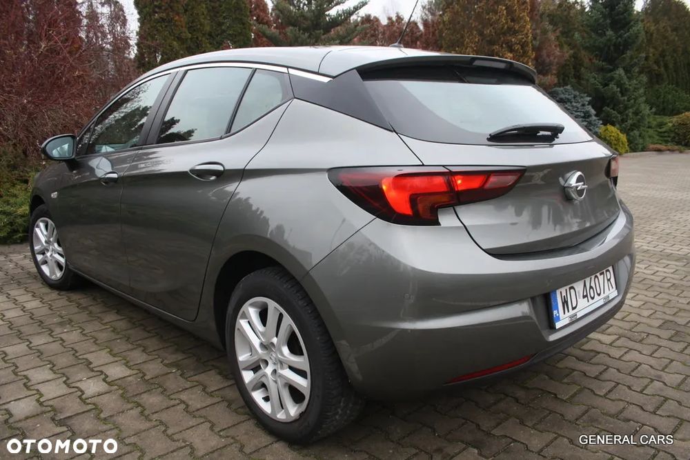 Opel Astra - 10