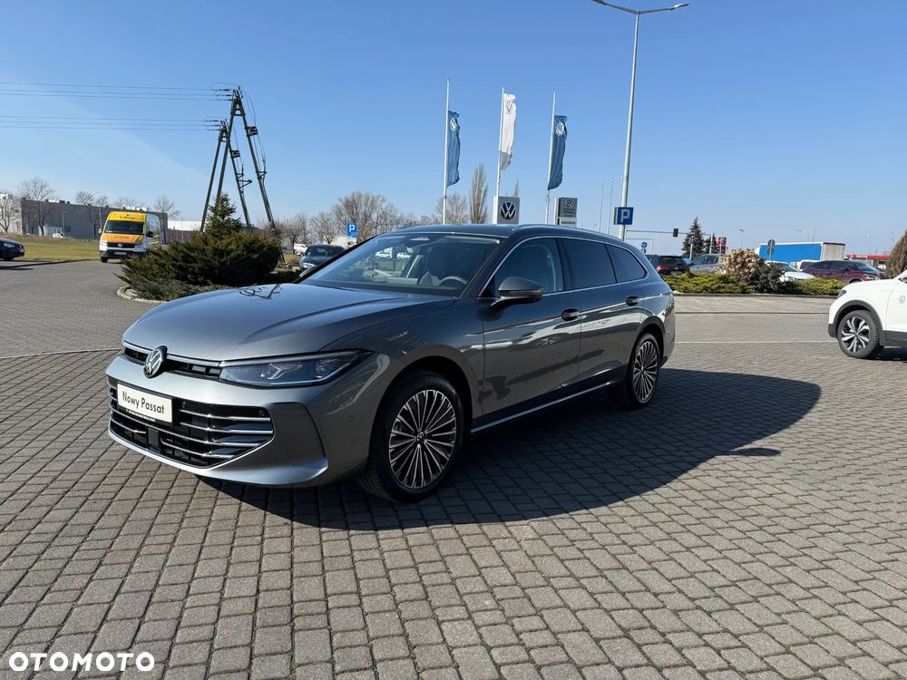 Volkswagen Passat 2.0 TDI SCR 4Mot Elegance DSG - 5