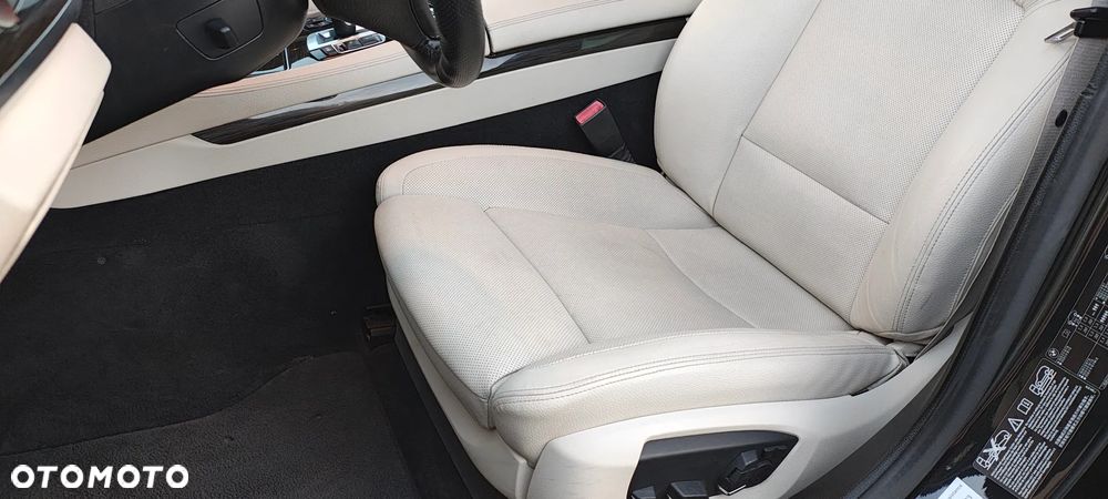 BMW Seria 7 740d Edition Exclusive - 29