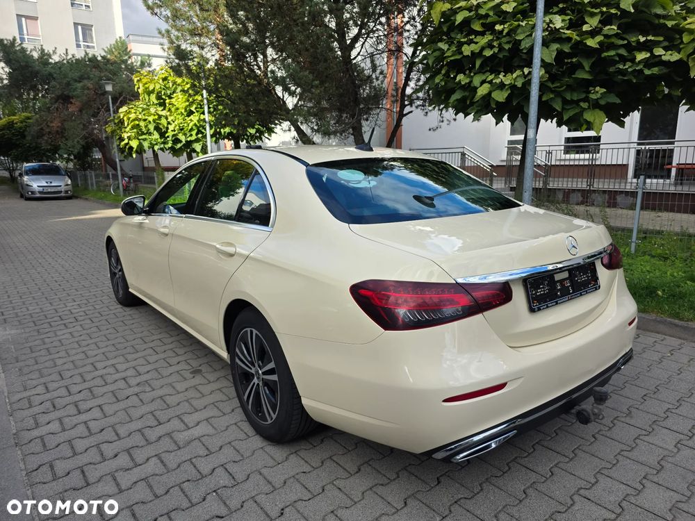 Mercedes-Benz Klasa E 220 d 4Matic 9G-TRONIC Avantgarde - 5