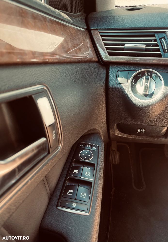 Mercedes-Benz E 220 CDI 7G-TRONIC Elegance - 7