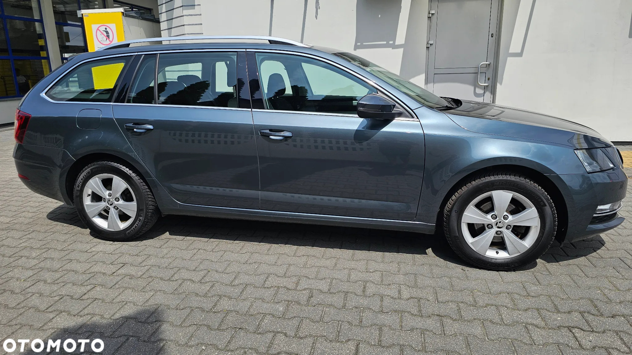 Skoda Octavia 1.6 TDI Ambition DSG - 16