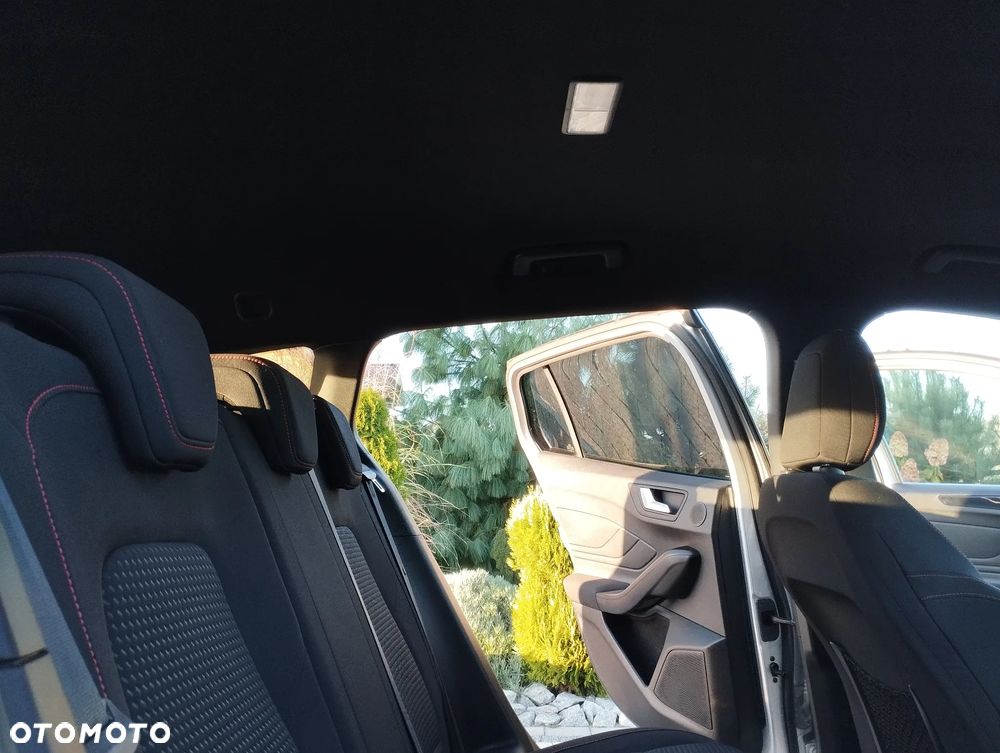Ford Focus 1.5 EcoBoost ST-Line - 18