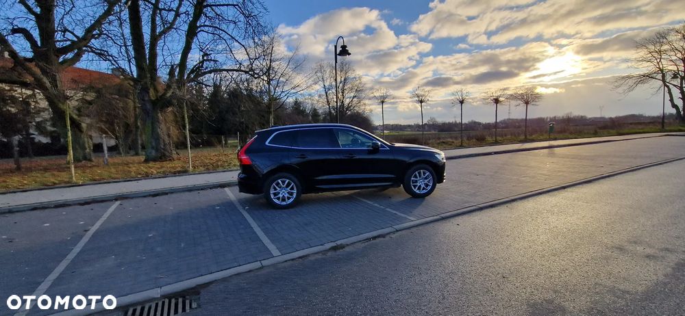 Volvo XC 60 T5 Momentum Pro - 11