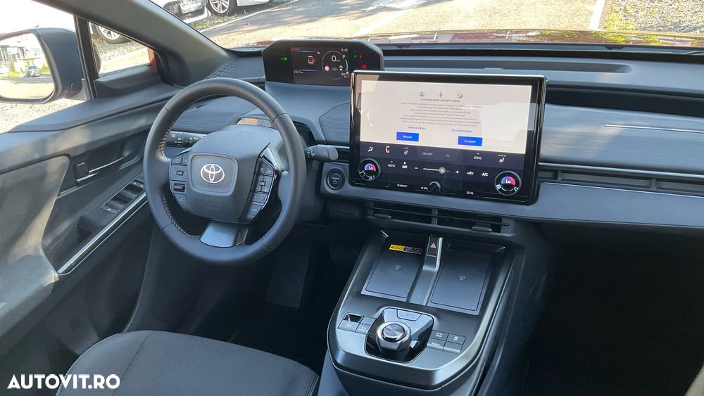 Toyota C-HR 72 kWh Dynamic Long Range - 30