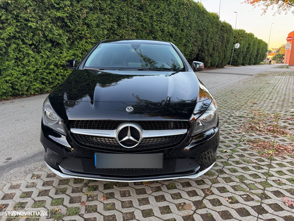 Mercedes-Benz CLA 180 d Shooting Brake Urban - 2