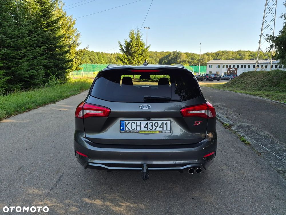 Ford Focus 2.0 EcoBlue ST - 4