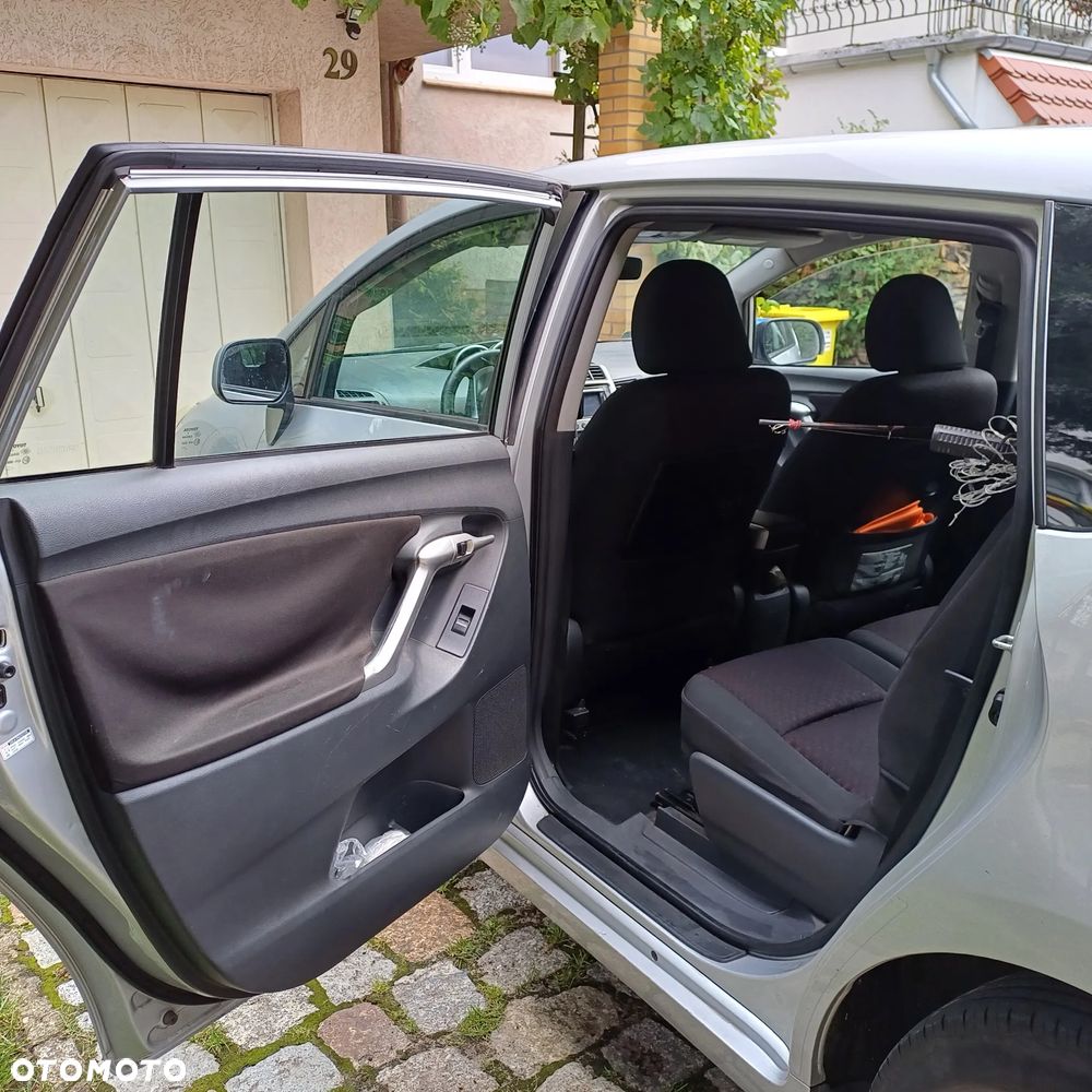 Toyota Verso 2.0 D-4D - 9