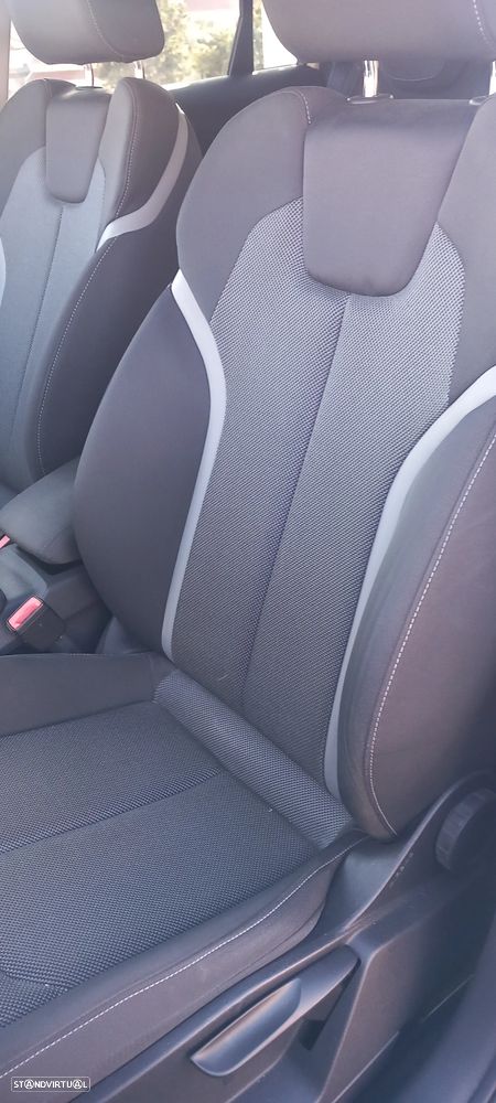 Audi Q2 1.6 TDI Sport - 10