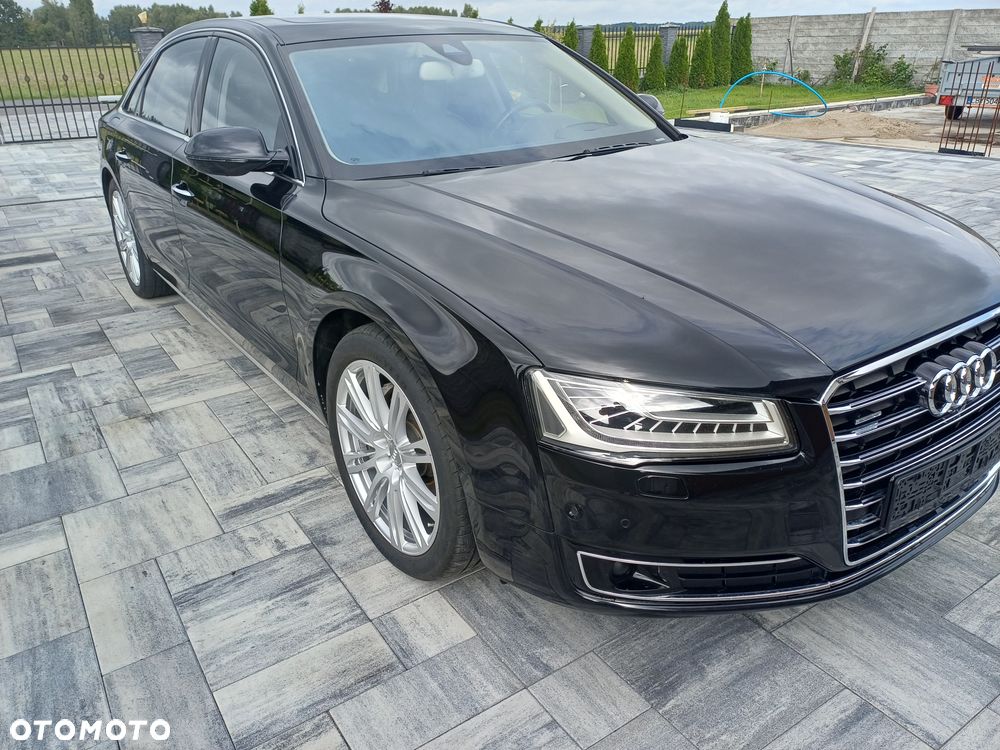 Audi A8 2013 photo 4