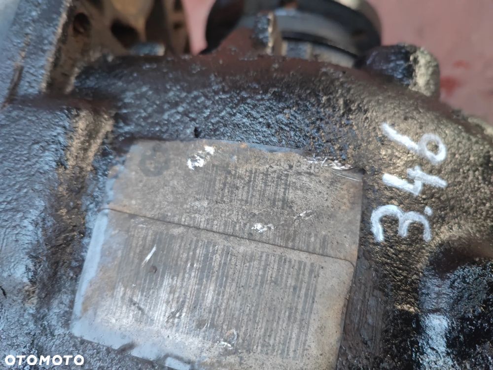 BMW E60 / E61 ORYGINALNY DYFERENCJAŁ TYŁ / DYFER / PRZEKŁADNIA TYŁ DUŻA GŁOWA O PRZEŁOŻENIU 3.46 POD SKRZYNIĘ AUTOMAT I SILNIK M54B30 O NR.  33 10 7 516 882 OEM SPRAWNY W 100% - 13