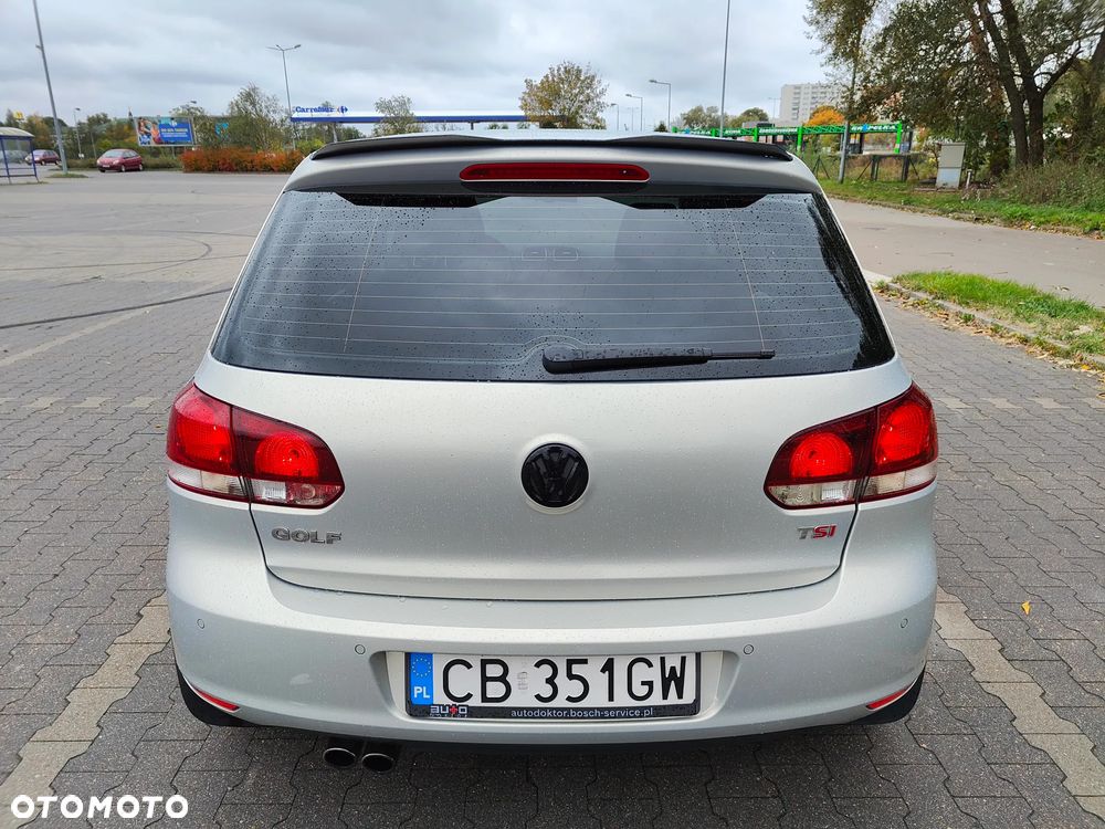 Volkswagen Golf 1.4 TSI Highline DSG - 9