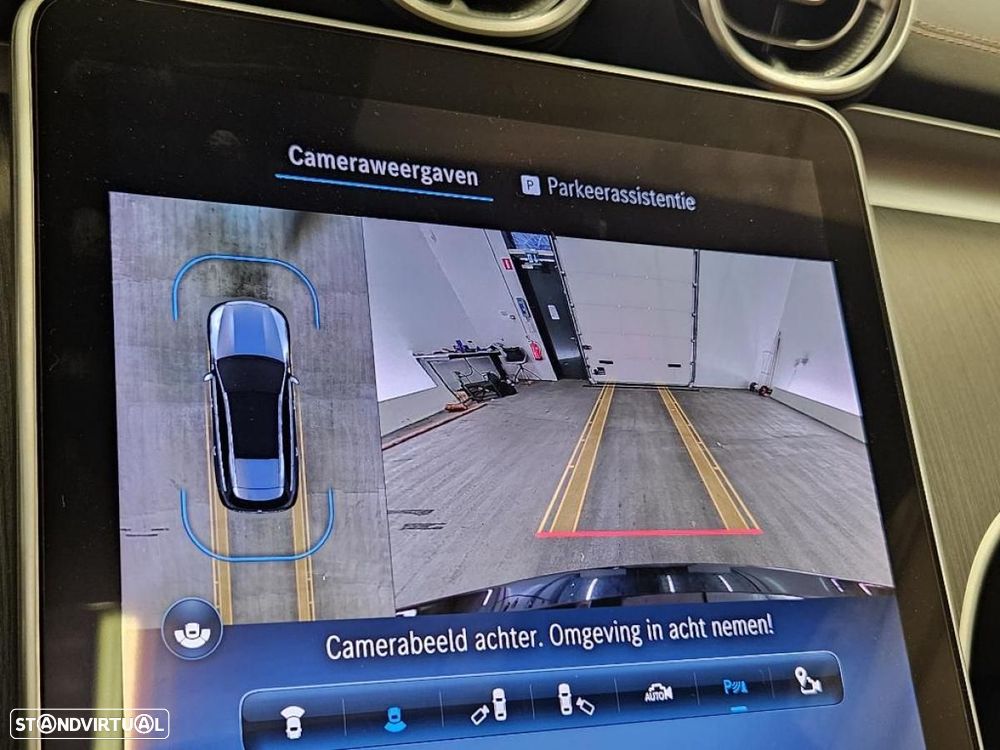 Mercedes-Benz C 300 e AMG Line - 11