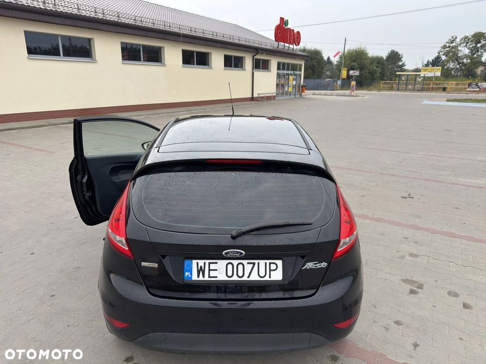 Ford Fiesta - 17