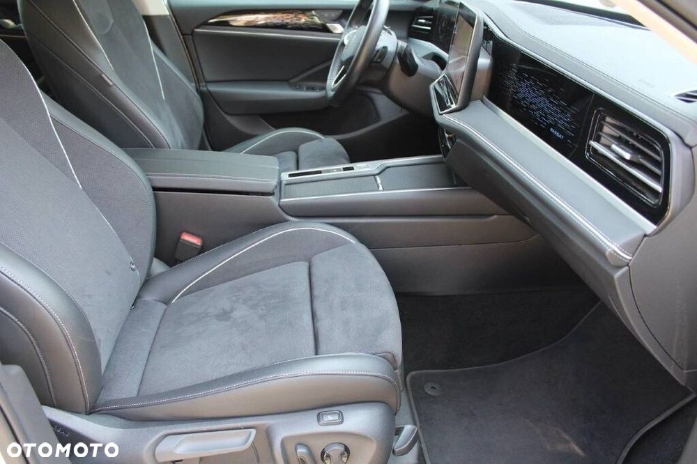 Volkswagen Passat - 17