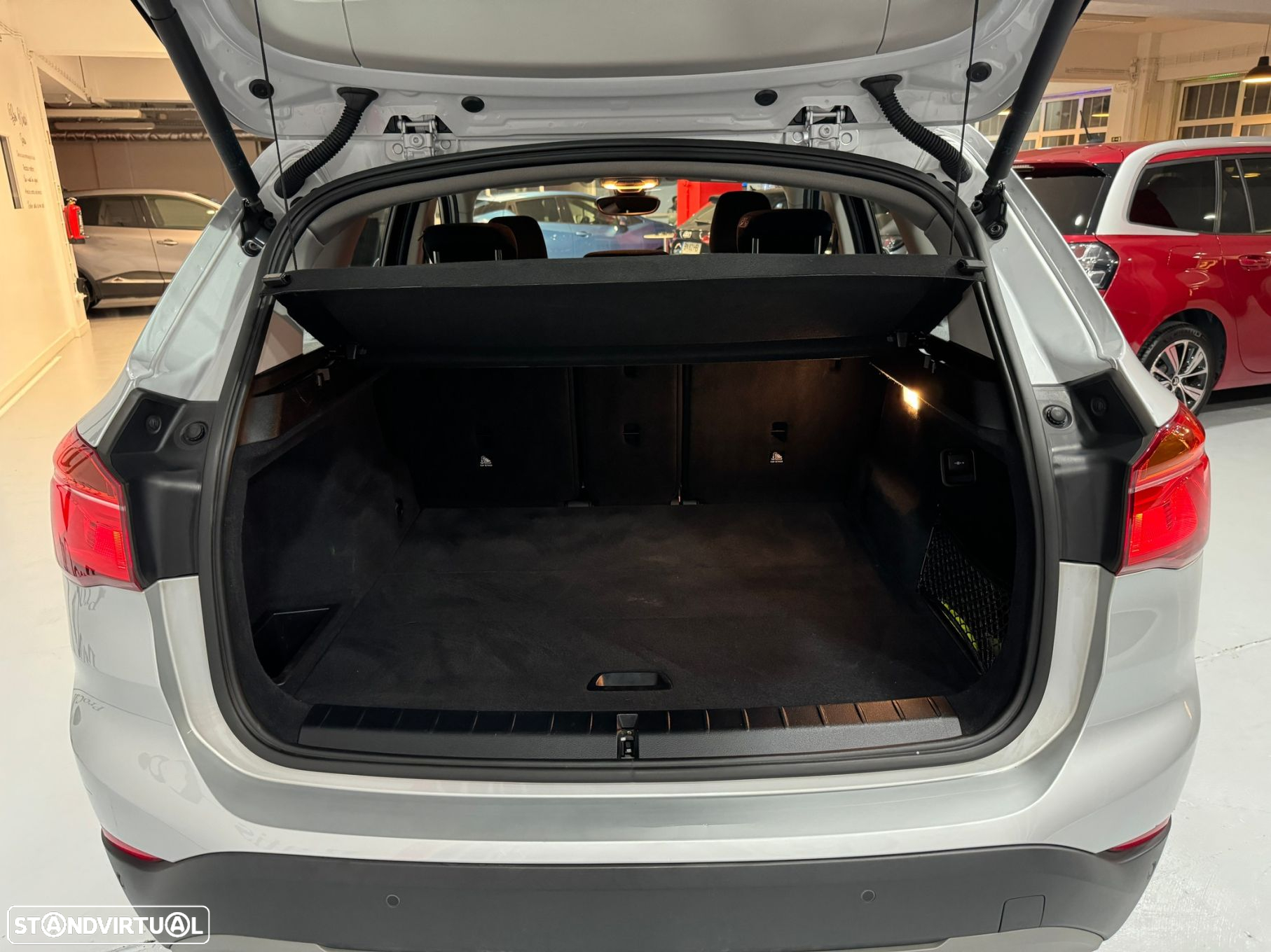 BMW X1 16 d sDrive Advantage - 41