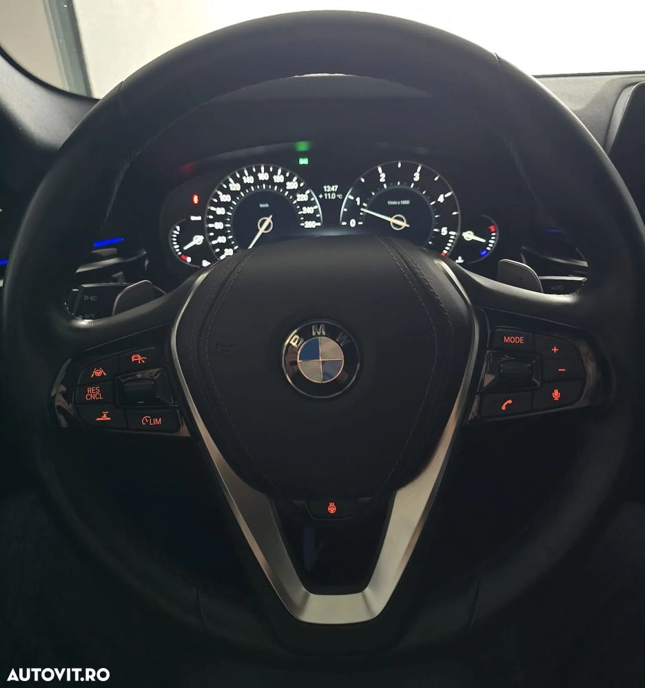 BMW Seria 5 - 30