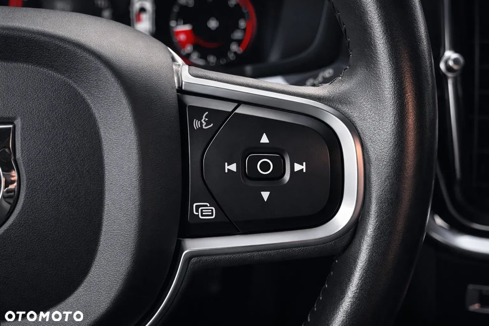 Volvo V60 D3 Momentum - 20