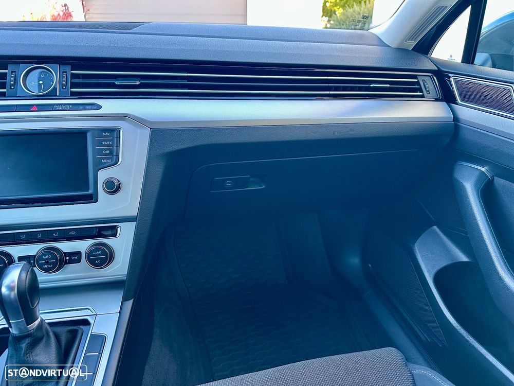 VW Passat Variant 2.0 TDi Business Package DSG - 14