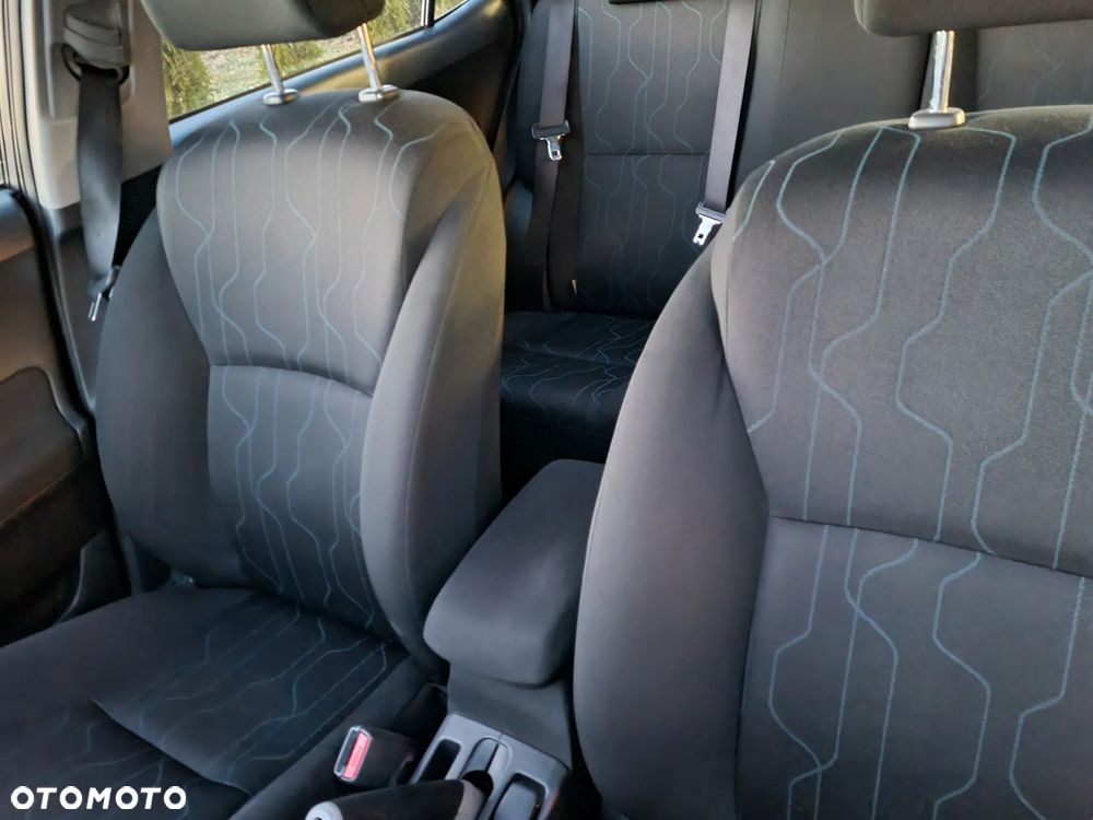 Toyota Auris 1.6 2010 - 18