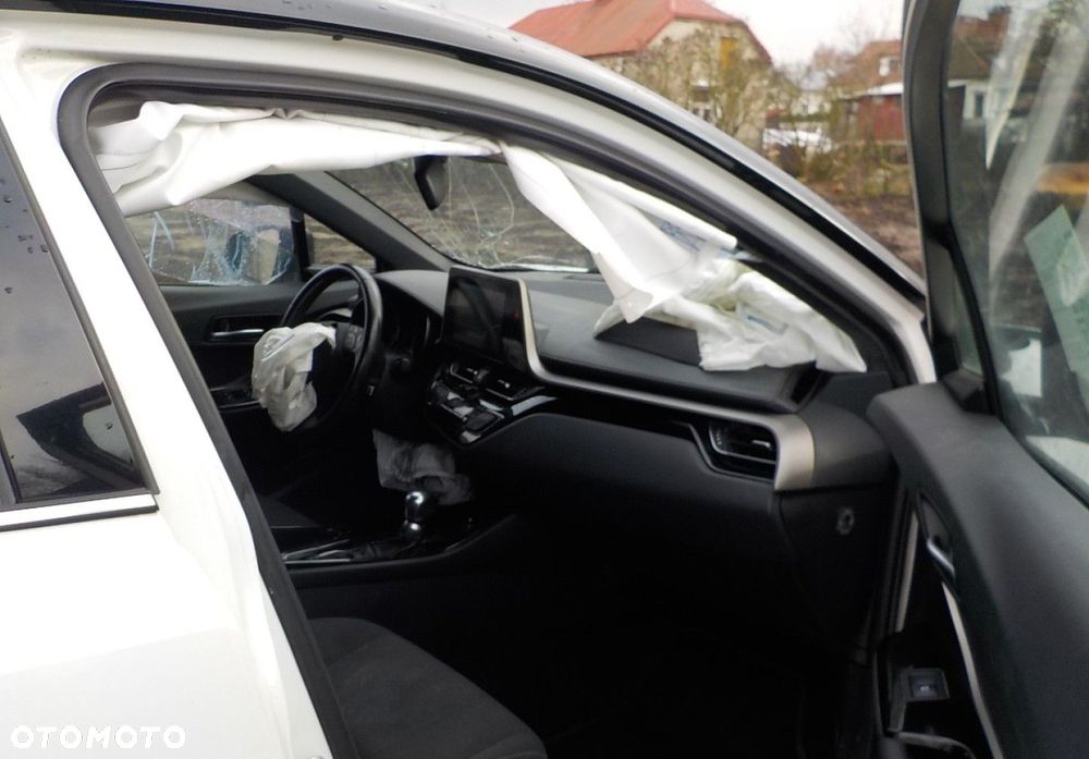 Toyota C-HR - 23