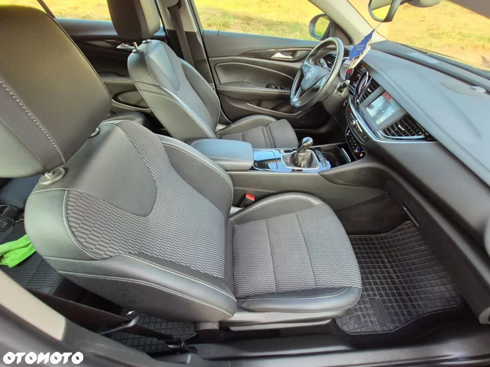 Opel Insignia 1.5 T Innovation S&S - 38