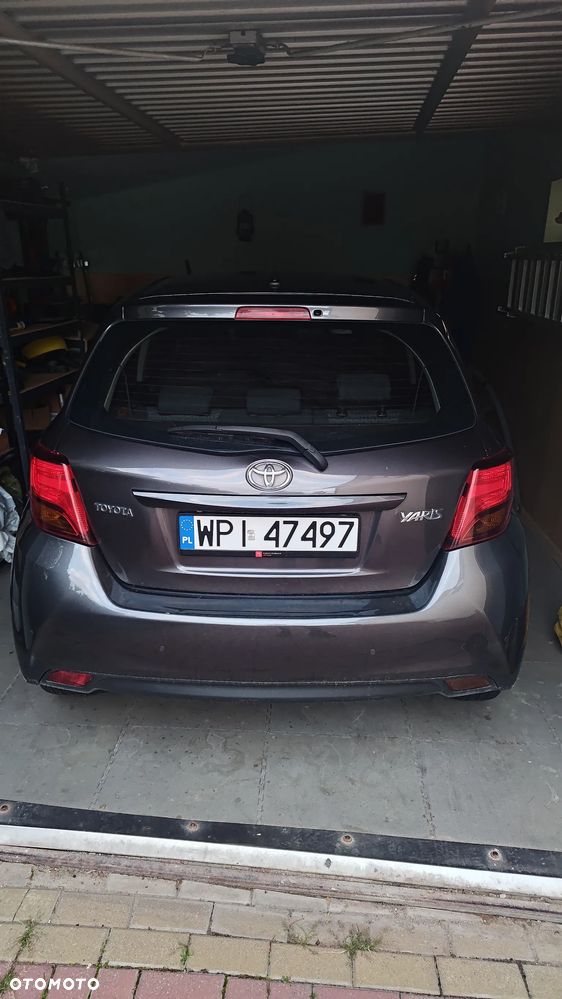 Toyota Yaris 2015 photo 4