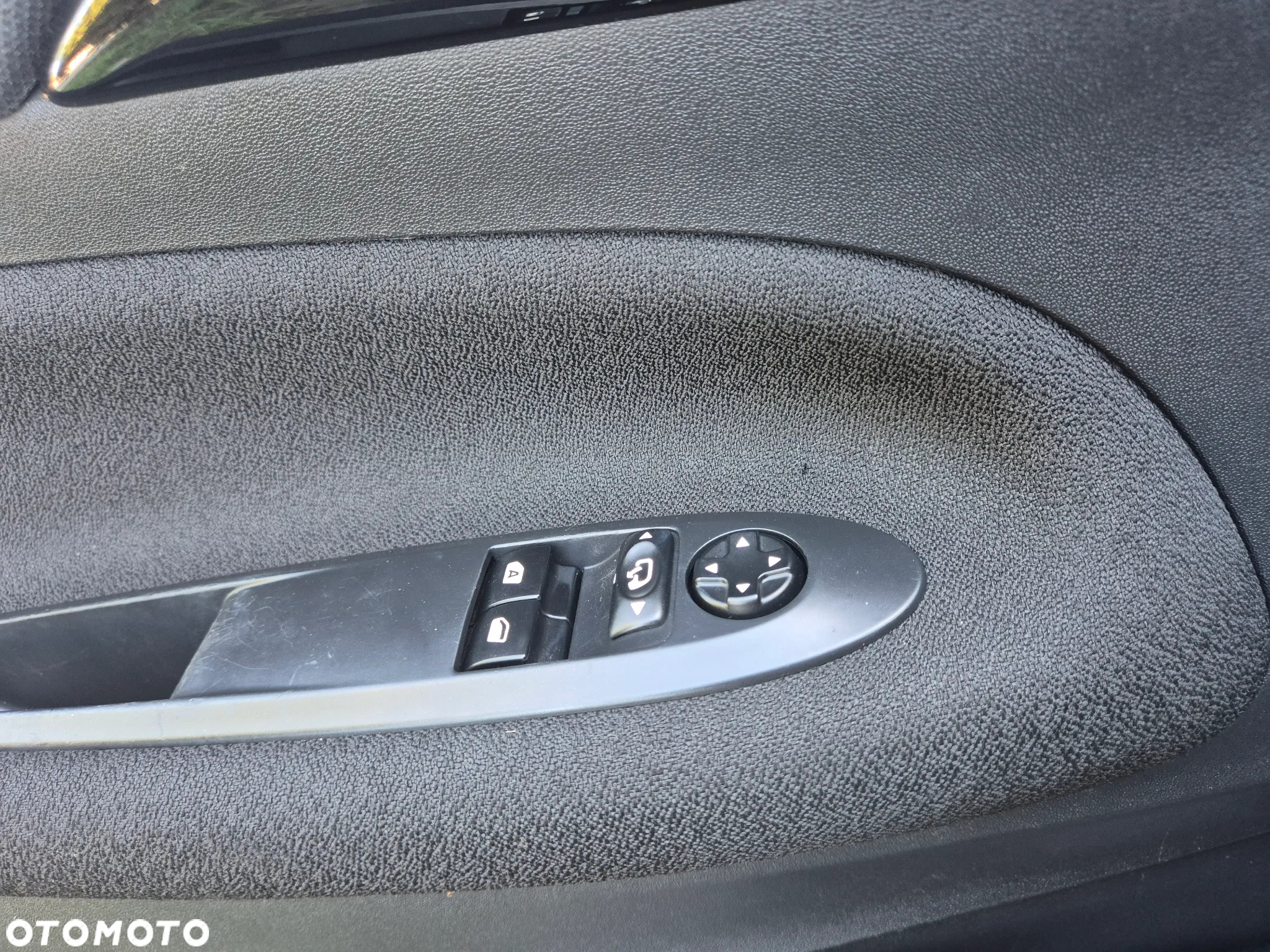 Citroën DS3 1.6 HDi SoChic - 36