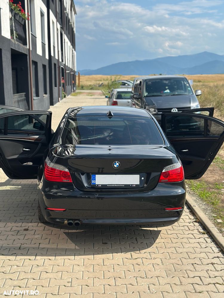 BMW Seria 5 530d Aut. - 11
