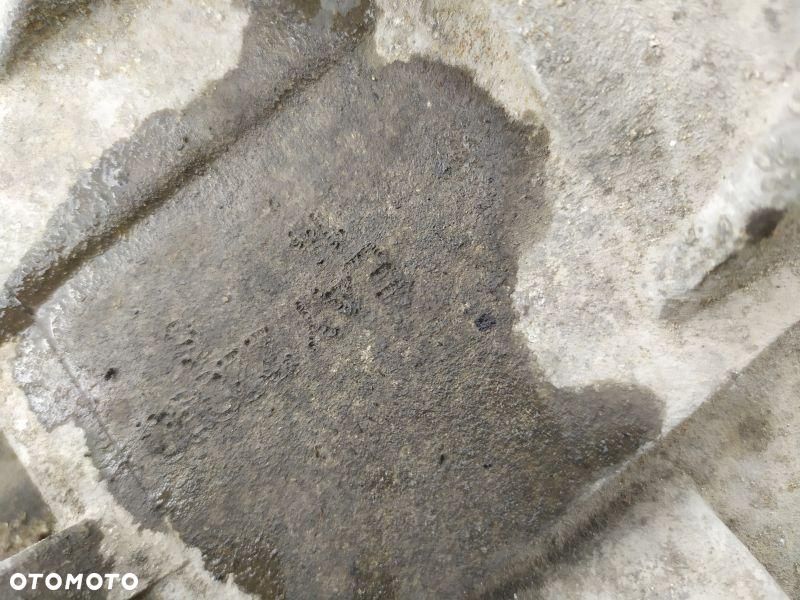 SKRZYNIA BIEGÓW MANUALNA EAY VW GOLF IV 1.9 SDI - 2