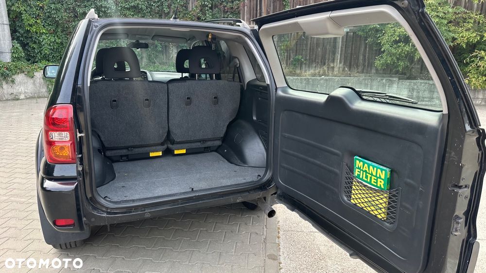 Toyota RAV4 2.0 VVT-i 4x4 - 12