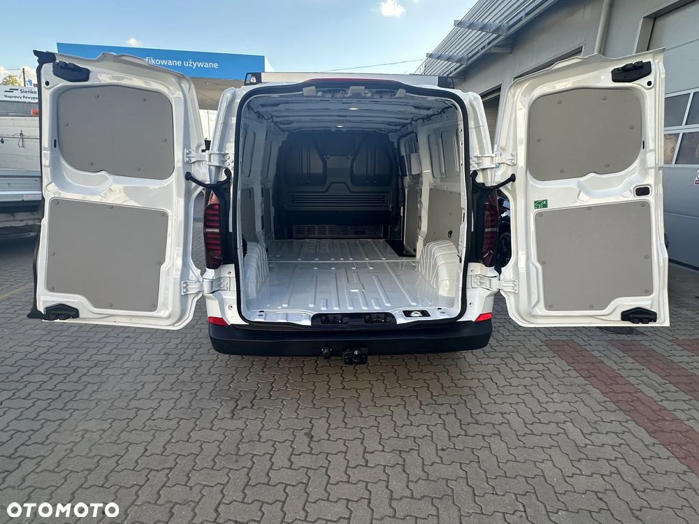 Volkswagen Transporter T7 - 10