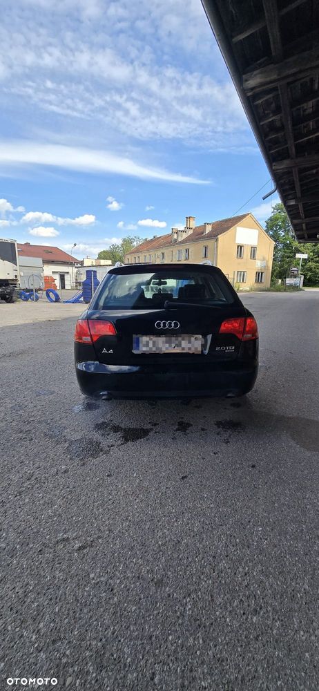 Audi A4 Avant 2.0 TDI DPF quattro - 4