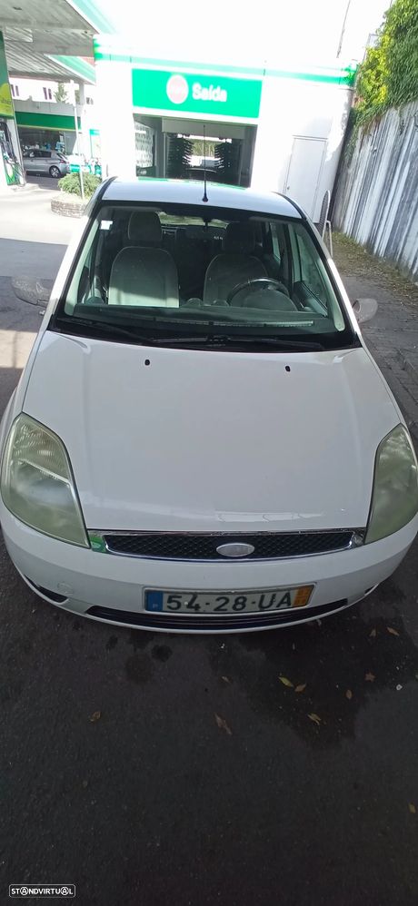 Ford Fiesta 1.4 Ghia - 5