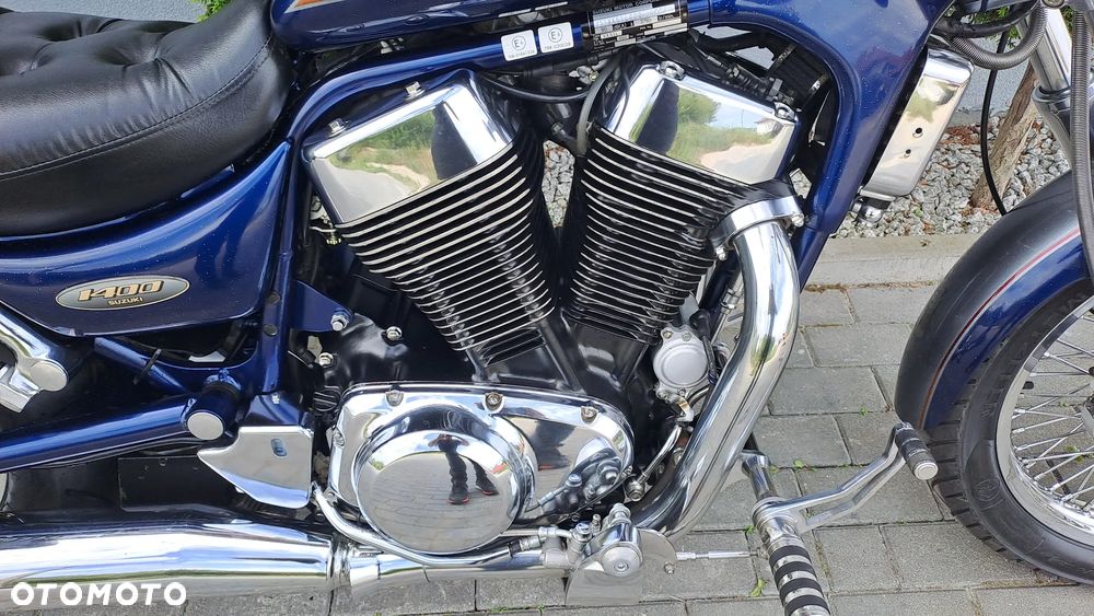 Suzuki Intruder - 12