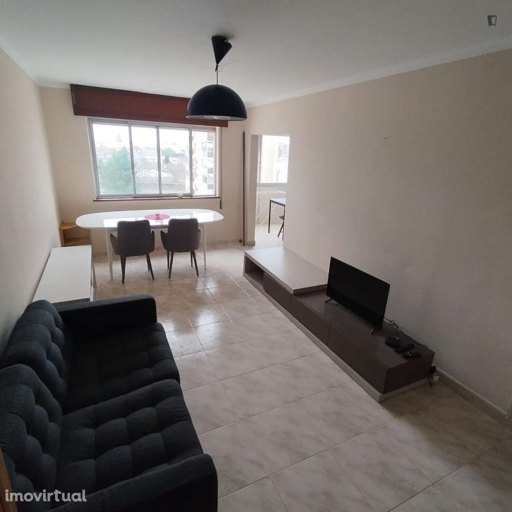 Quarto - localizado em Telheiras Lisbon - Grande imagem: 5/17