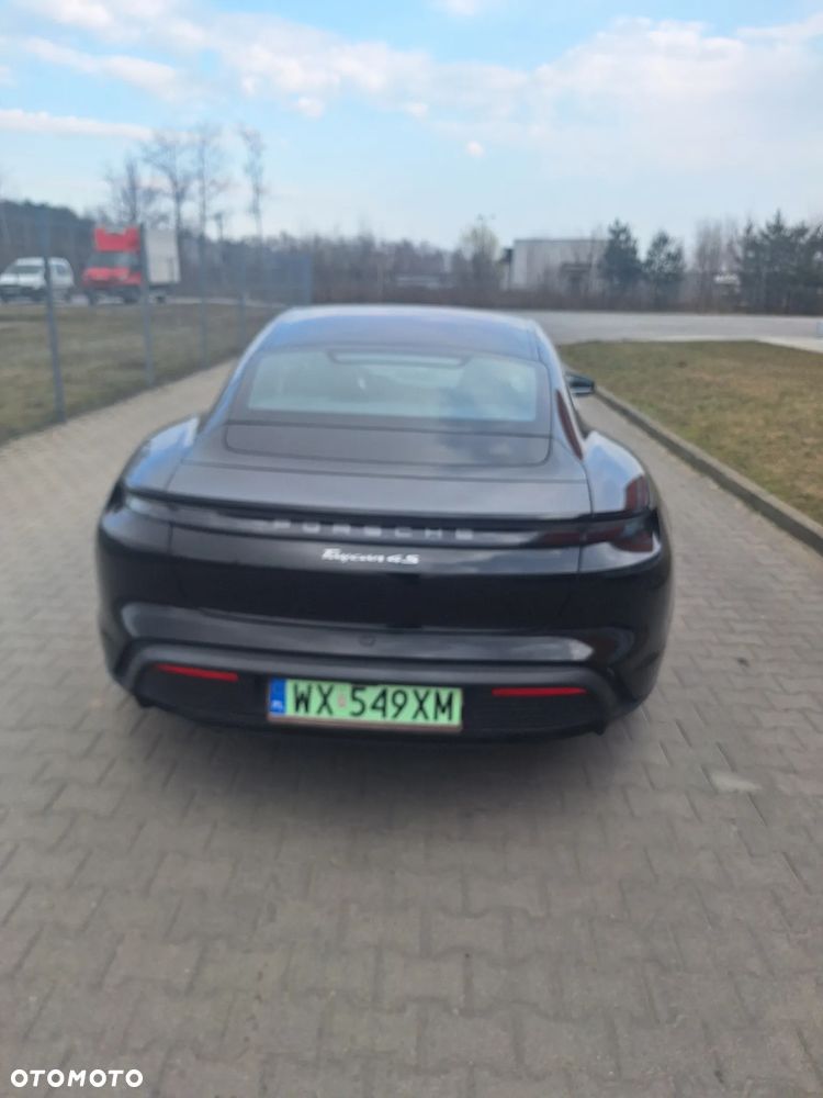 Porsche Taycan - 5