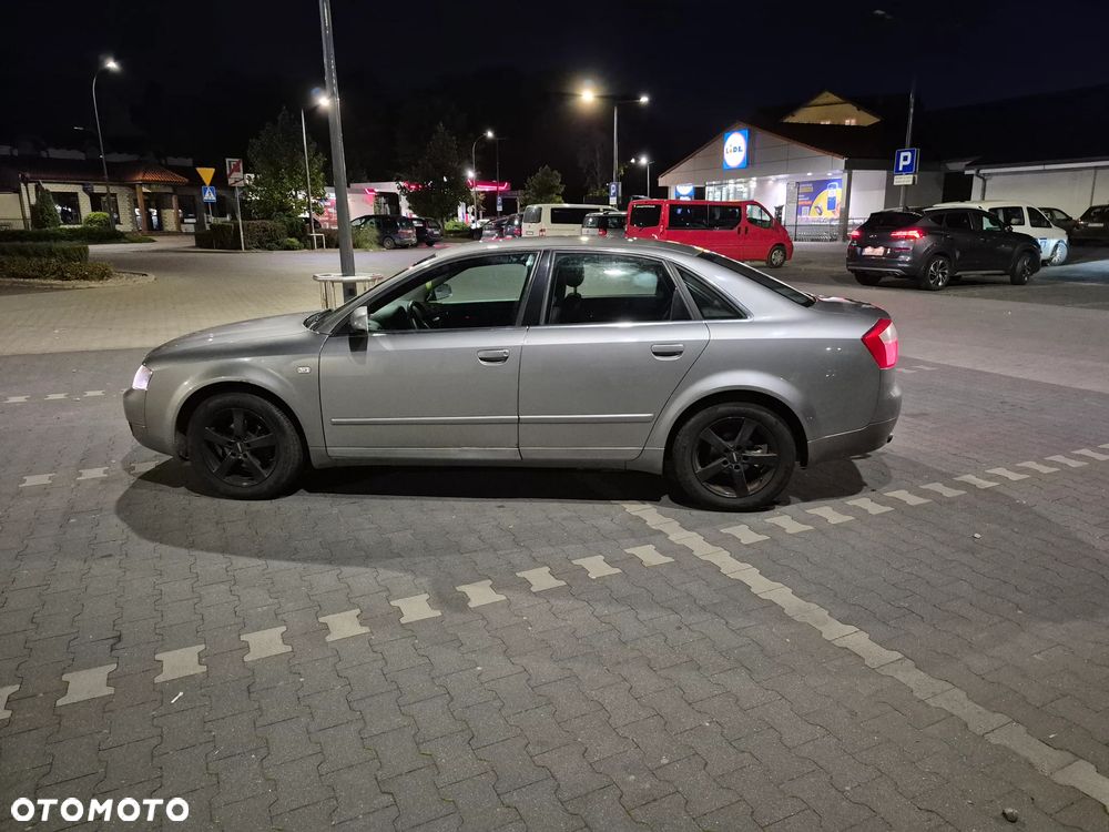 Audi A4 - 4