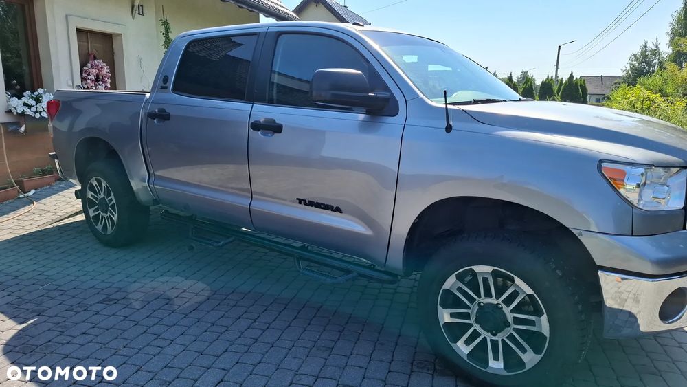Toyota Tundra - 9