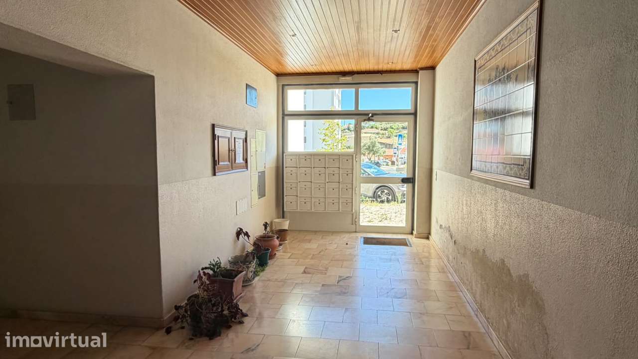 Apartamento T2 Hilarião – Torres Vedras - Grande imagem: 3/30